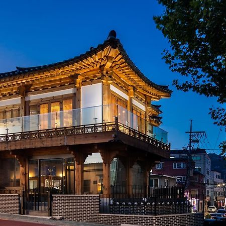 Sajikru Aparthotel Seoul Bagian luar foto