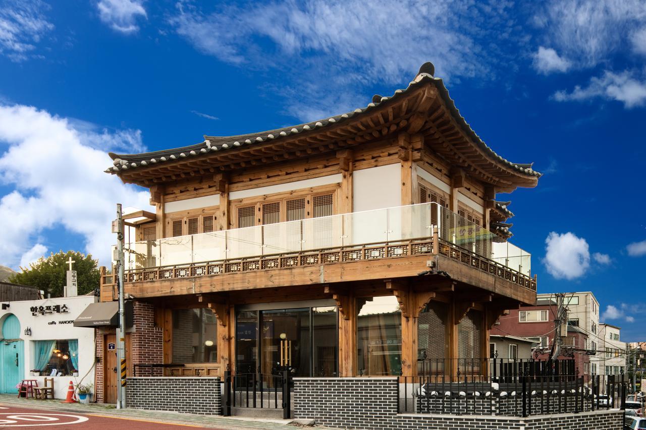 Sajikru Aparthotel Seoul Bagian luar foto